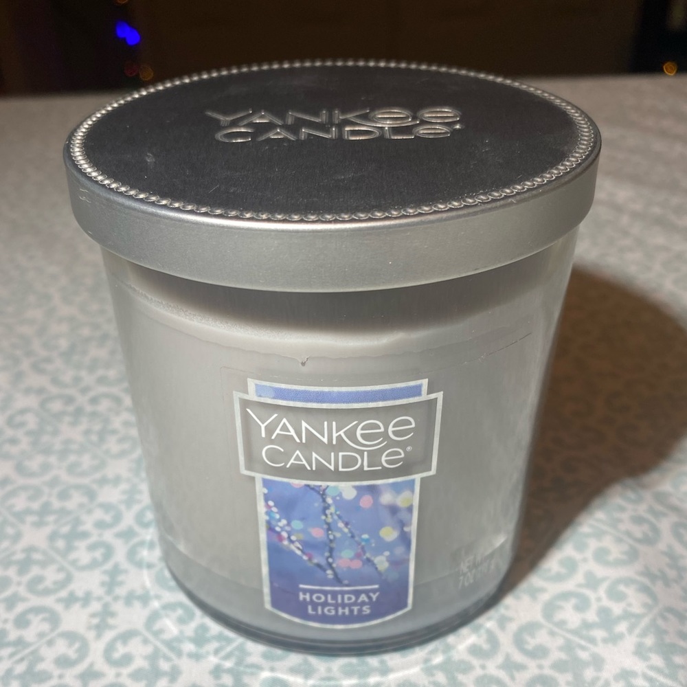 HTF - NEW Yankee Candle Holiday Lights 7oz Tumbler Retired Scent